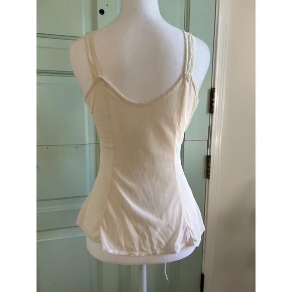 Vintage Cream Lace Tank Top – Romantic Minimalist Style - Picture 2 of 4